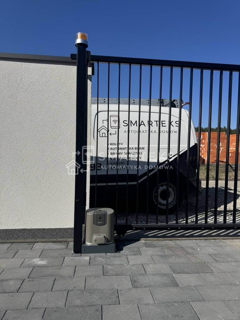 napęd do bramy przesuwnej